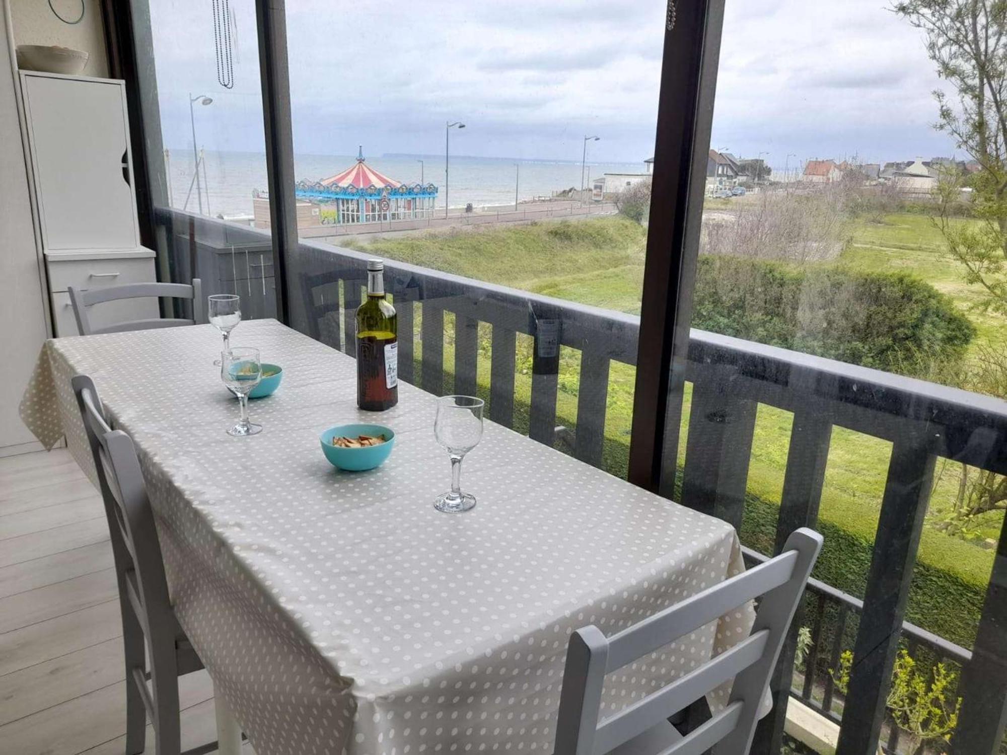 Appartement Refait A Neuf Avec Loggia Et Parking, A 2 Pas De La Plage Et Des Commerces - Fr-1-712-7 ヴィレ・シュル・メール エクステリア 写真